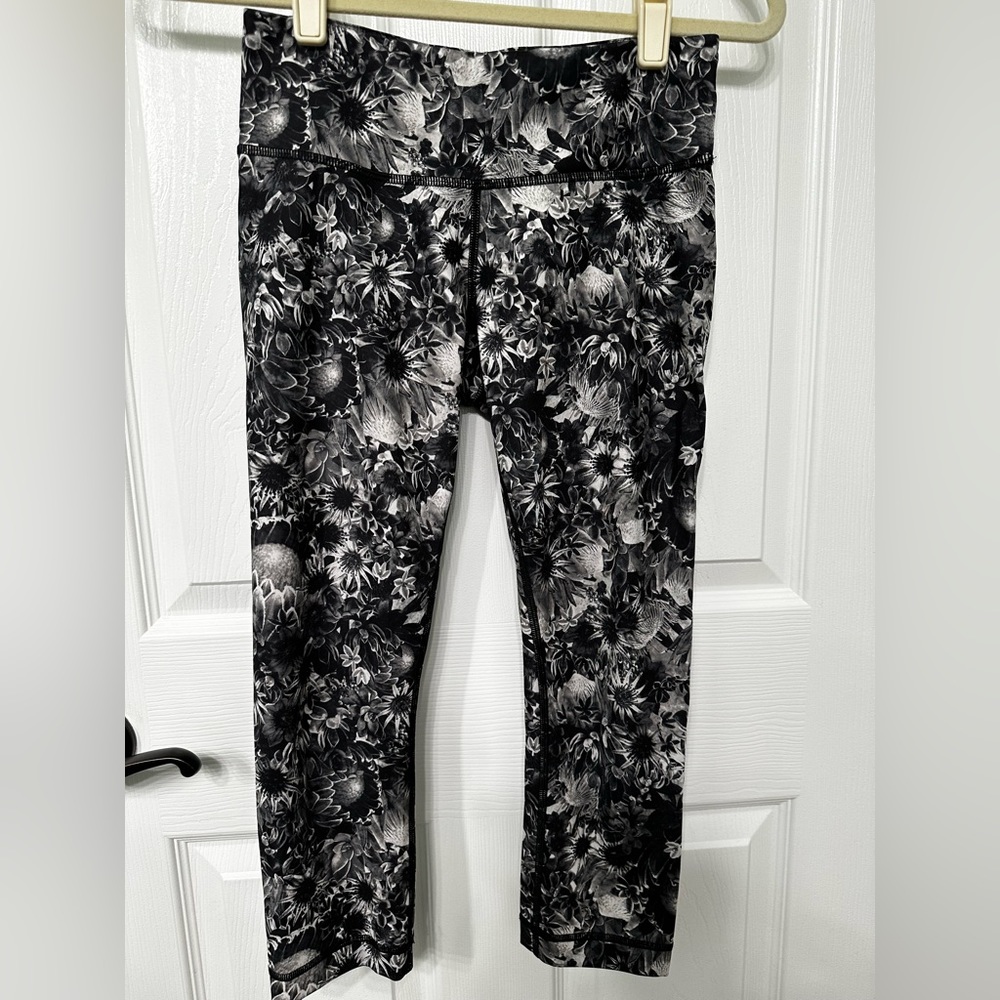 Lululemon Capri Leggings